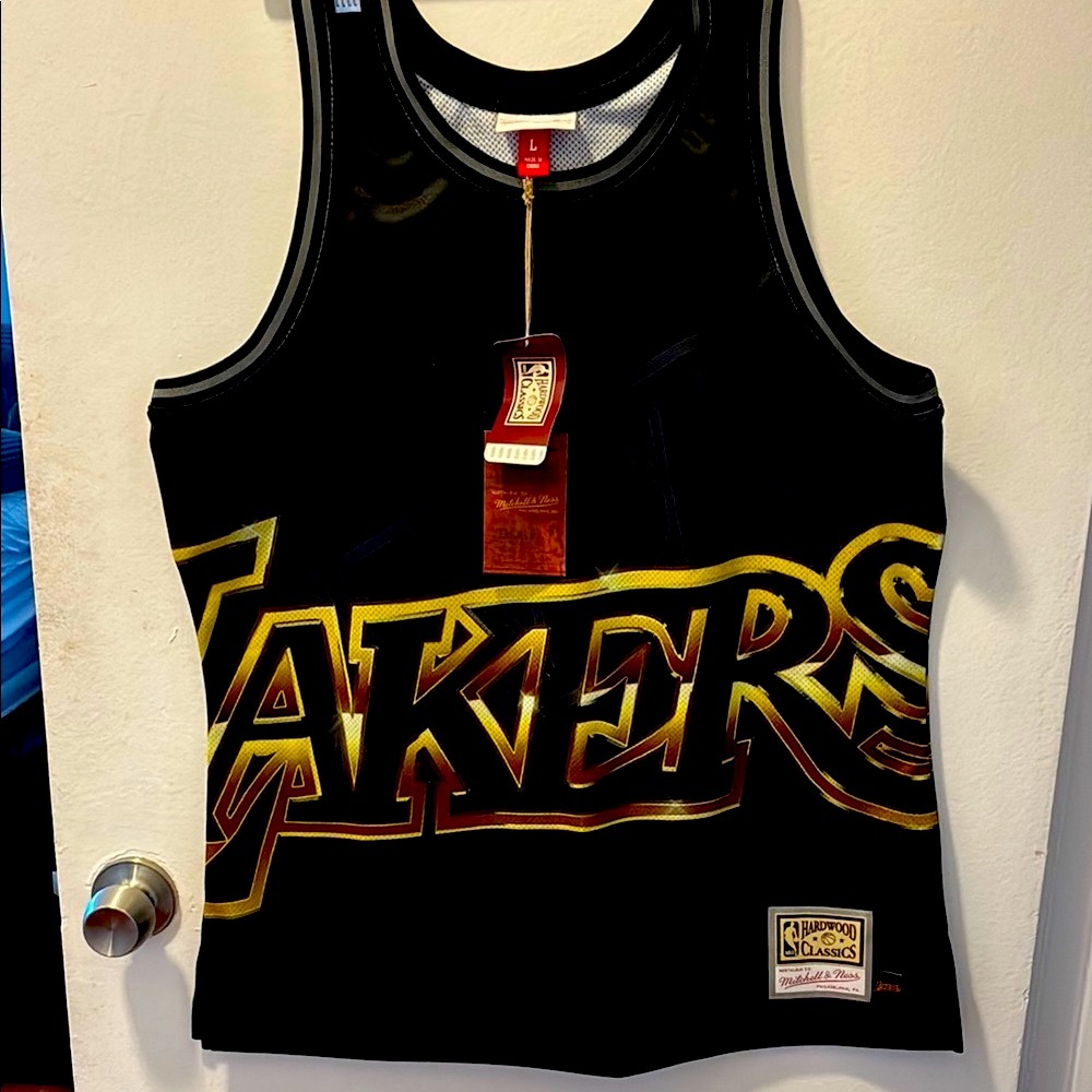 NWT** GENUINE Black and Gold Lakers Jersey